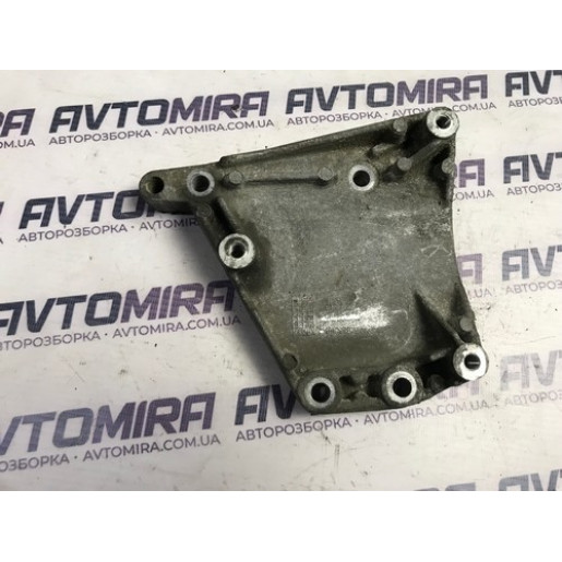 Кронштейн компресора кондиционера Fiat Doblo 1.3 MJTD 2000-2010 55188268